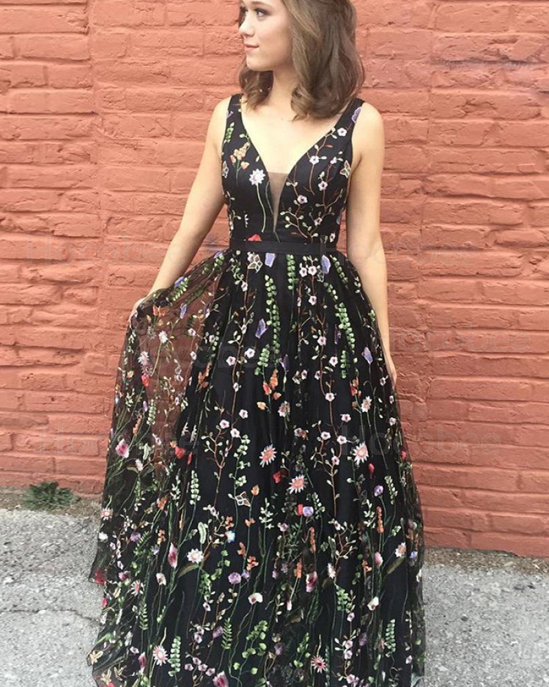 Deep V-neck Floral Lace Black Tulle Prom Dress PM1394