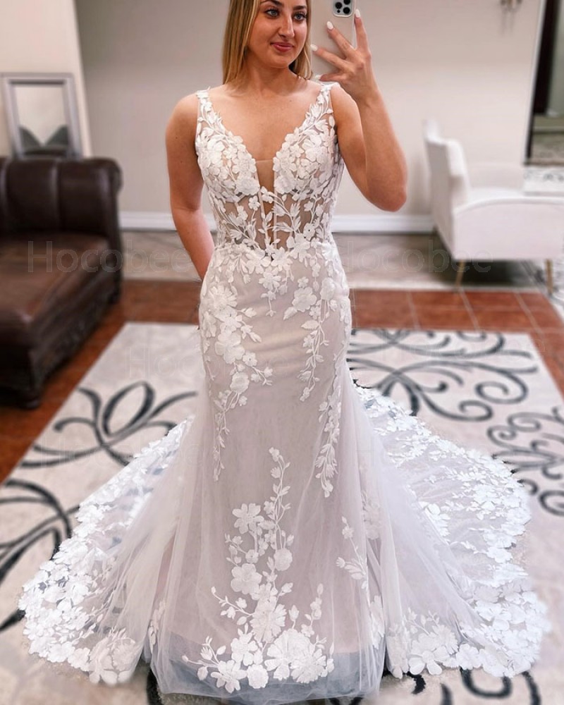 Lace Applique White Sheath V-neck Bridal Dress WD2566