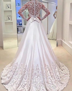 Satin White Queen Anne 3D Flower Wedding Dress with Long Sleeves WD2076